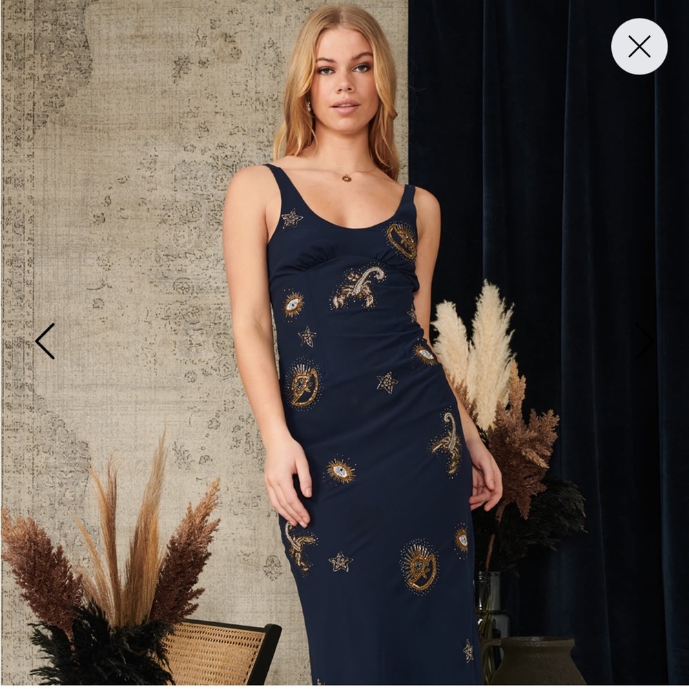 Hope & Ivy: THE ZELDA ZODIAC EMBELLISHED MINI DRESS WITH METALLIC & GOLD BEADING